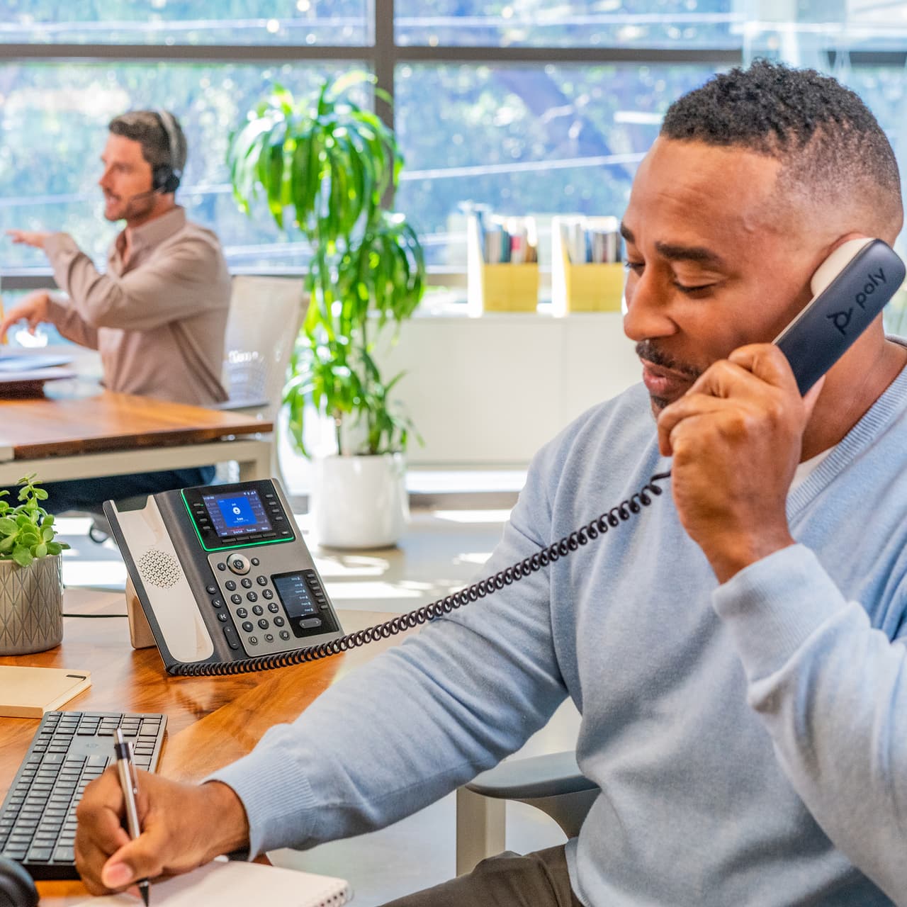 HP Poly Edge E450 IP Phone — photo 3