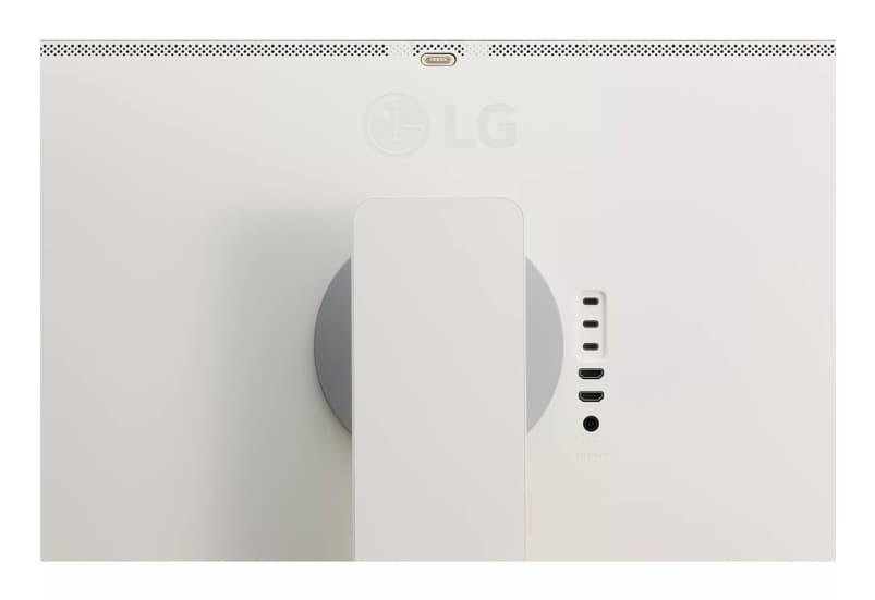 LG MyView 32SR85U-W 32" USB-C monitor — photo 3