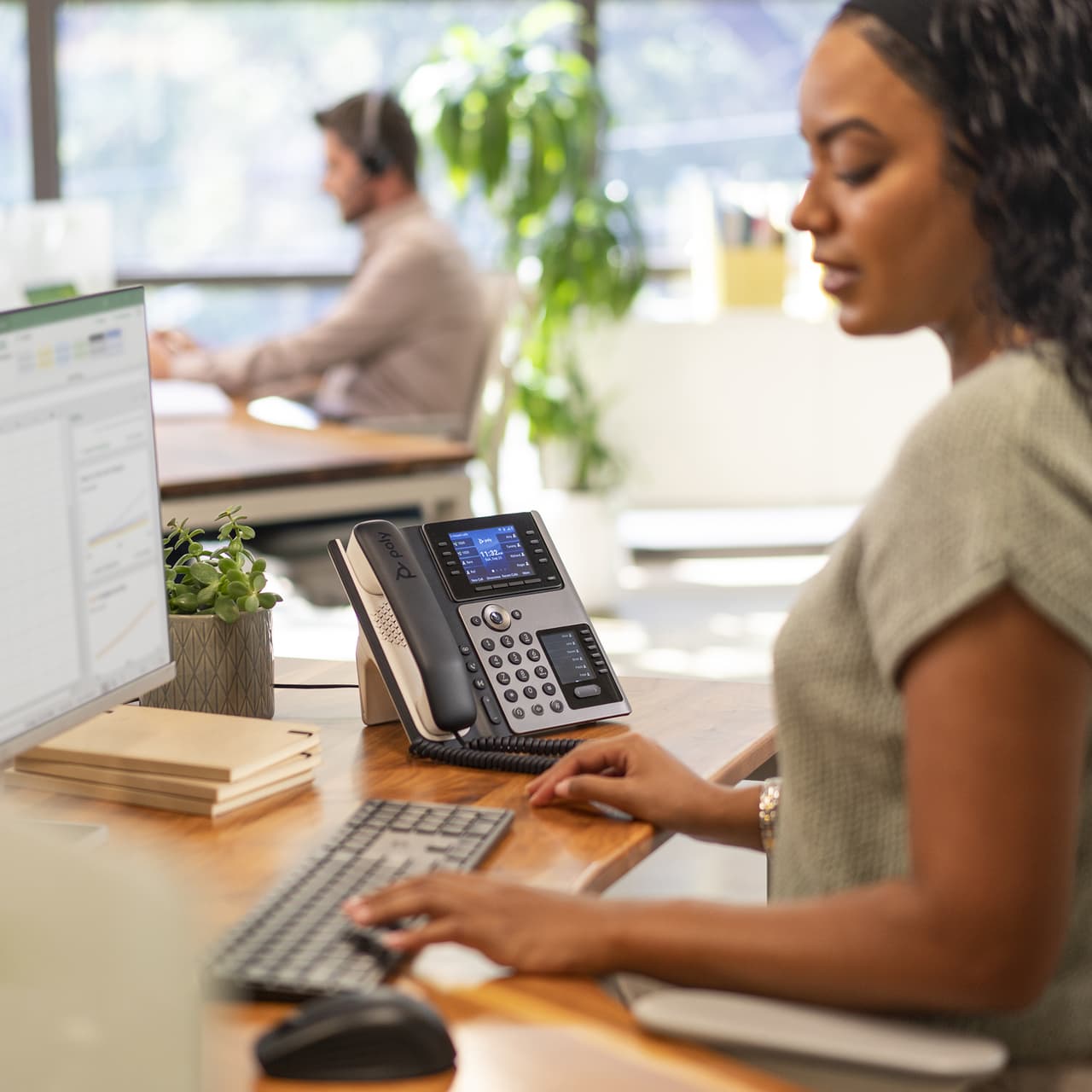 HP Poly Edge E450 IP Phone — photo 4