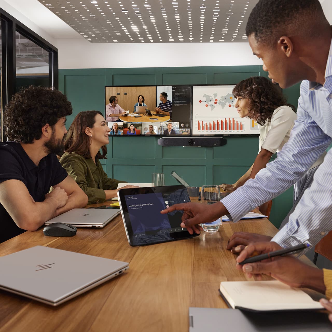 Poly Studio G9 Plus Video Conference Equipment — photo 3