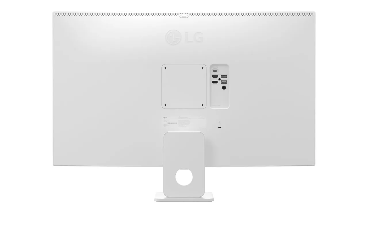 LG 32inch Smart Monitor (32" USB-C) — photo 3