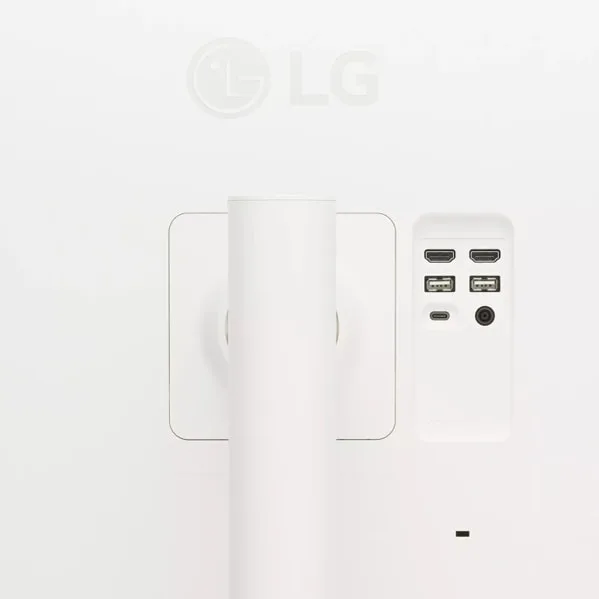 LG MyView 32SR75U-W 32" USB-C monitor — photo 4
