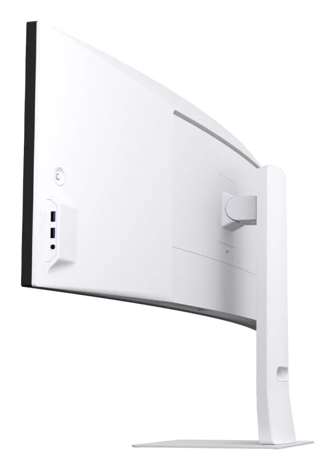 LG Ultrawide Dual Quad HD (DQHD) 49U950A-W 49" USB-C monitor — photo 5