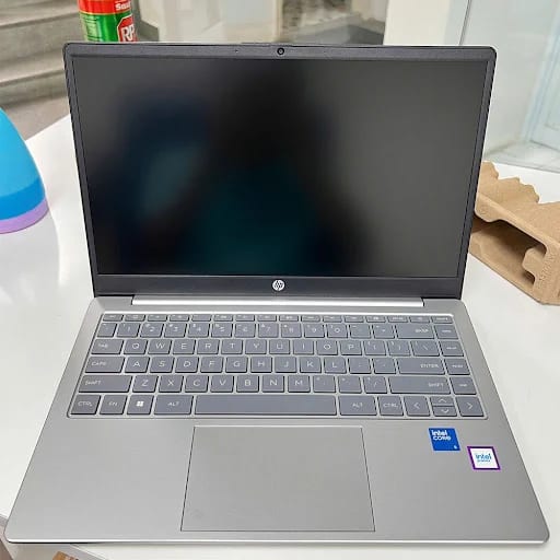 HP 14-ep1008TU (Core 5 Series 1 120U, 8GB/512GB)